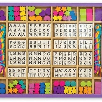 Melissa-Doug-Deluxe-Wooden-Stringing-Beads-with-over-200-beads-0