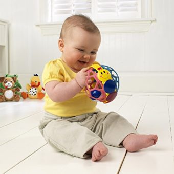 Baby-Einstein-Bendy-Ball-0-2