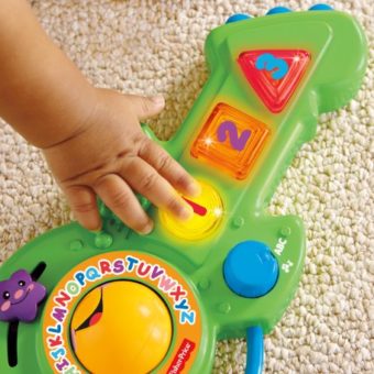 Fisher-Price-Rock-and-Learn-Guitar-0-2