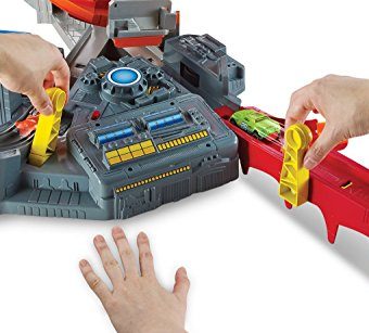 Hot-Wheels-Spin-Storm-Playset-Frustration-Free-Packaging-0-2