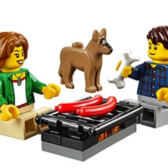 LEGO-CITY-Van-Caravan-60117-0-3